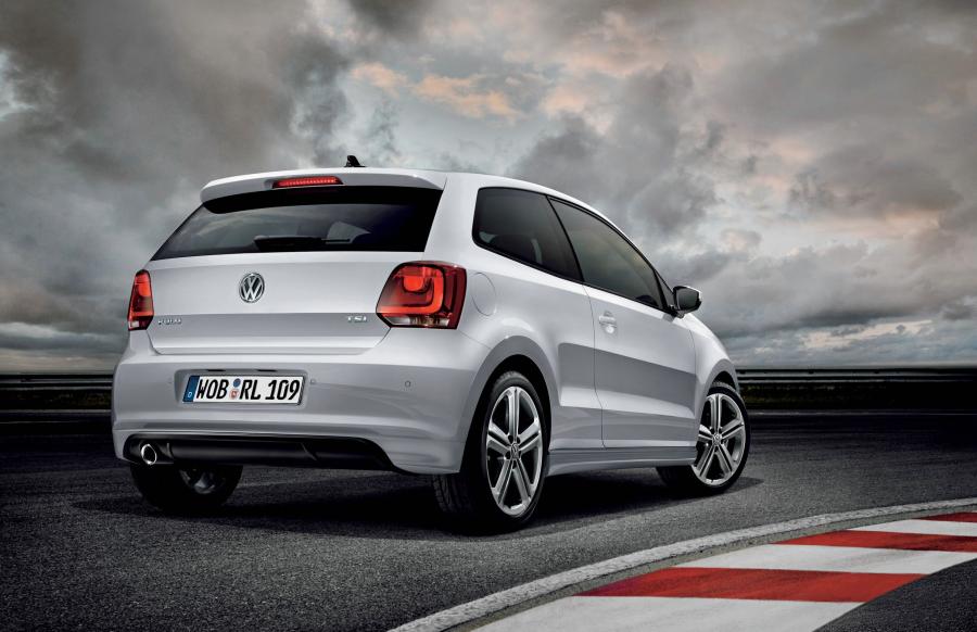  Volkswagen Polo R-Line 2011 года  (фото 2 из 5)